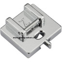 Лапка Janome 202-144-009 вшивания потайной молнии (для машин с зигзагом 9 мм)